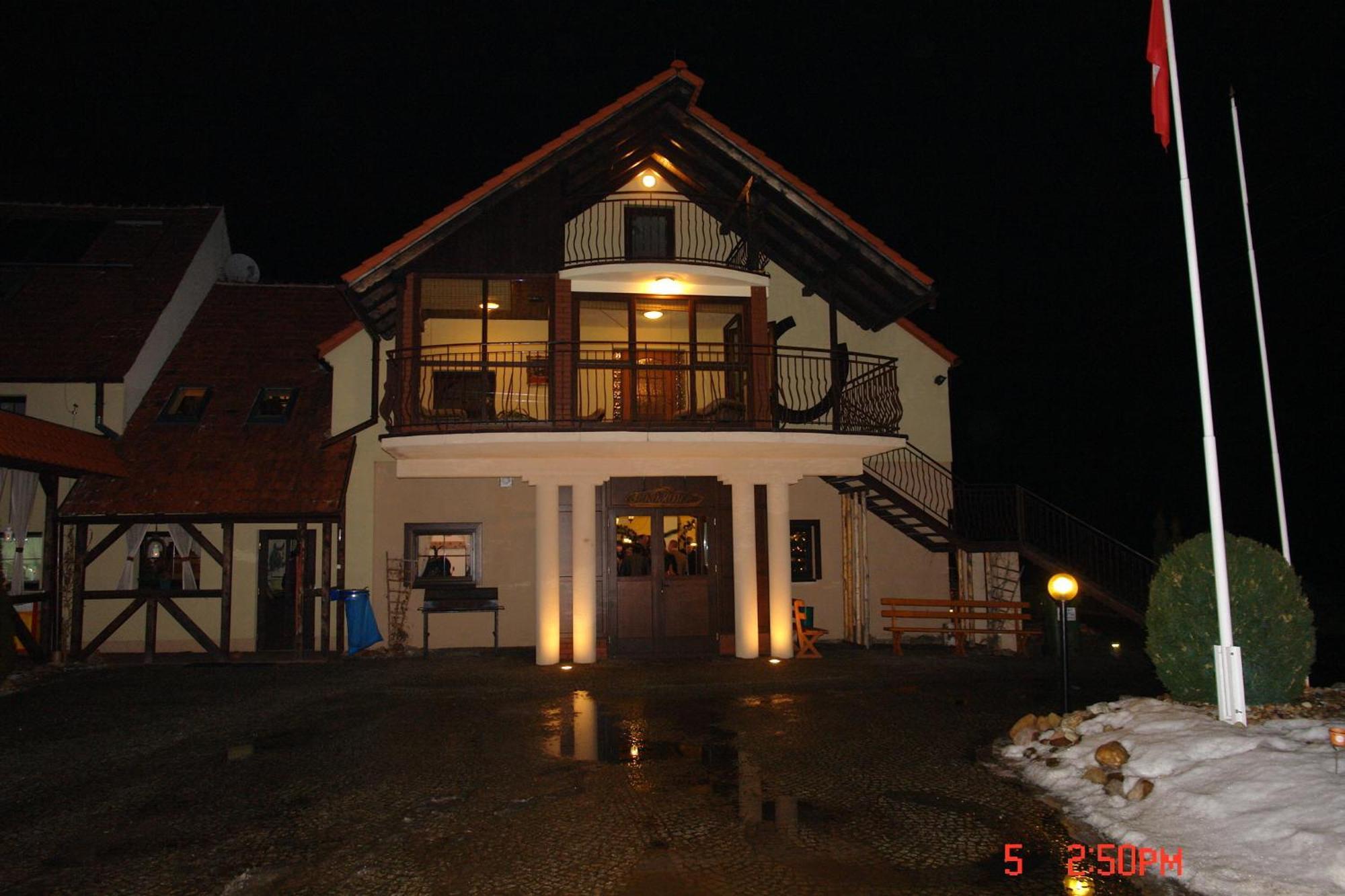 Villa Podkowa Modliszów Exterior foto