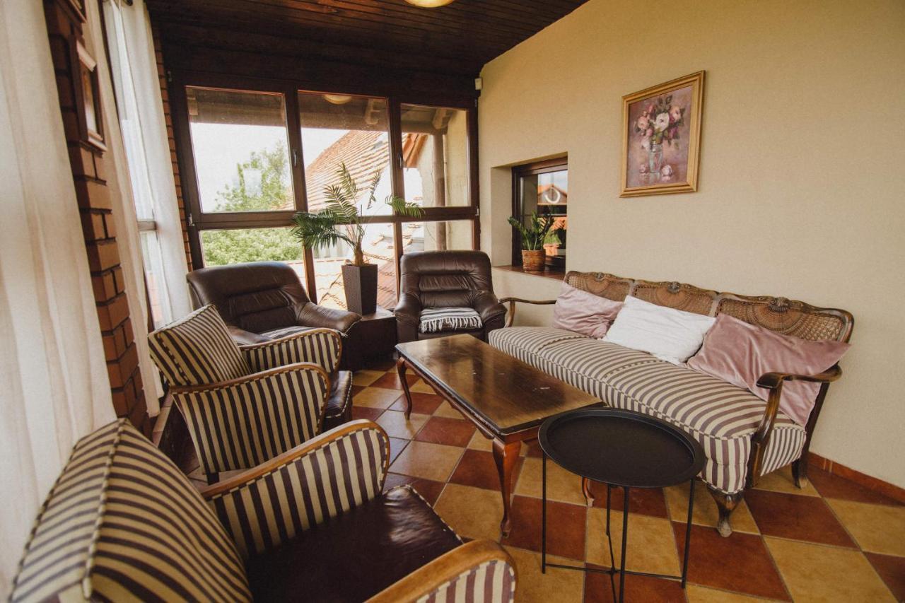 Villa Podkowa Modliszów Exterior foto